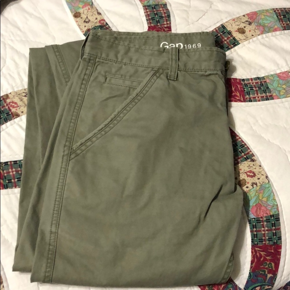 Gap Slim Chino